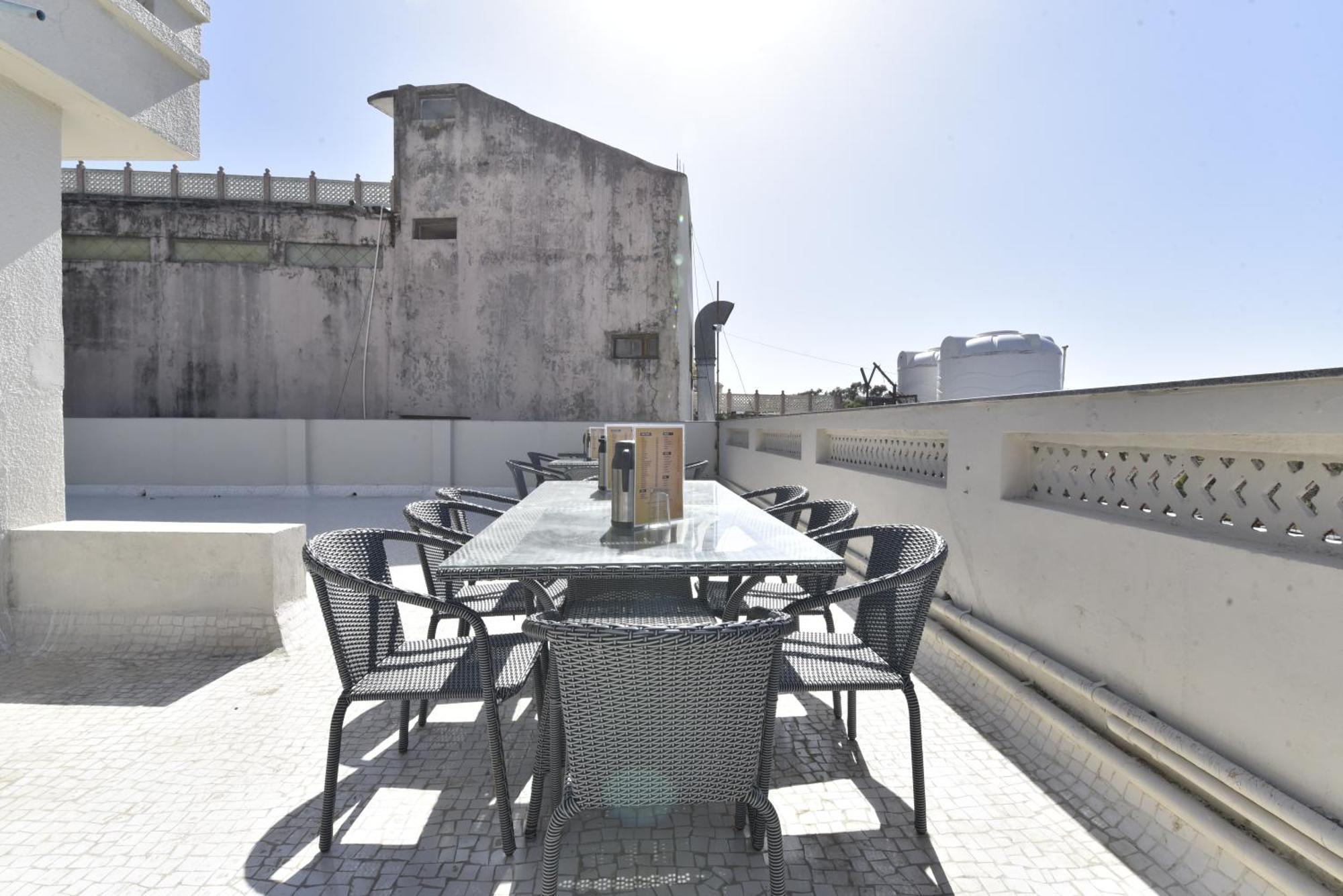 Bunglow 14, Rooms With Balcony 아부 산 외부 사진