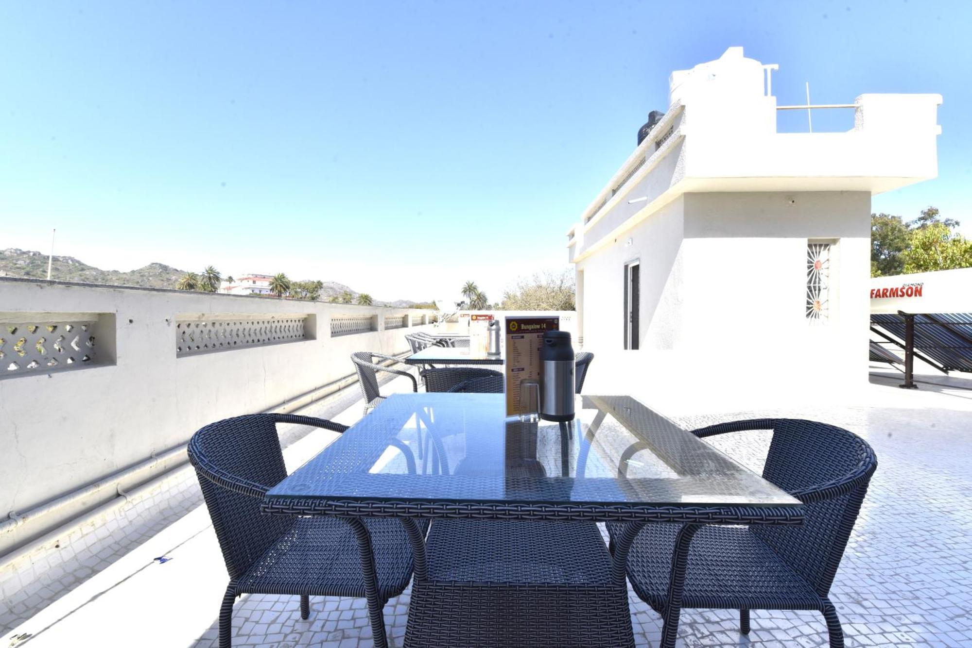 Bunglow 14, Rooms With Balcony 아부 산 외부 사진