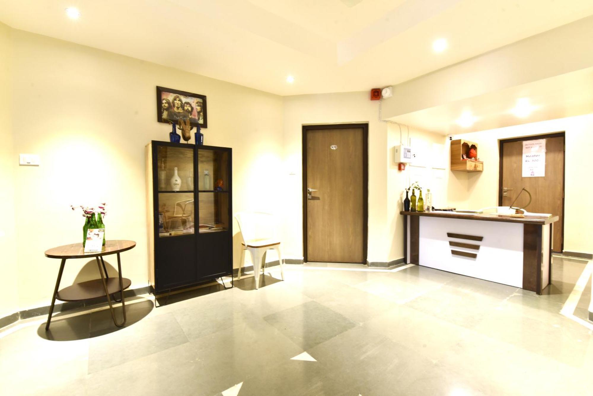 Bunglow 14, Rooms With Balcony 아부 산 외부 사진